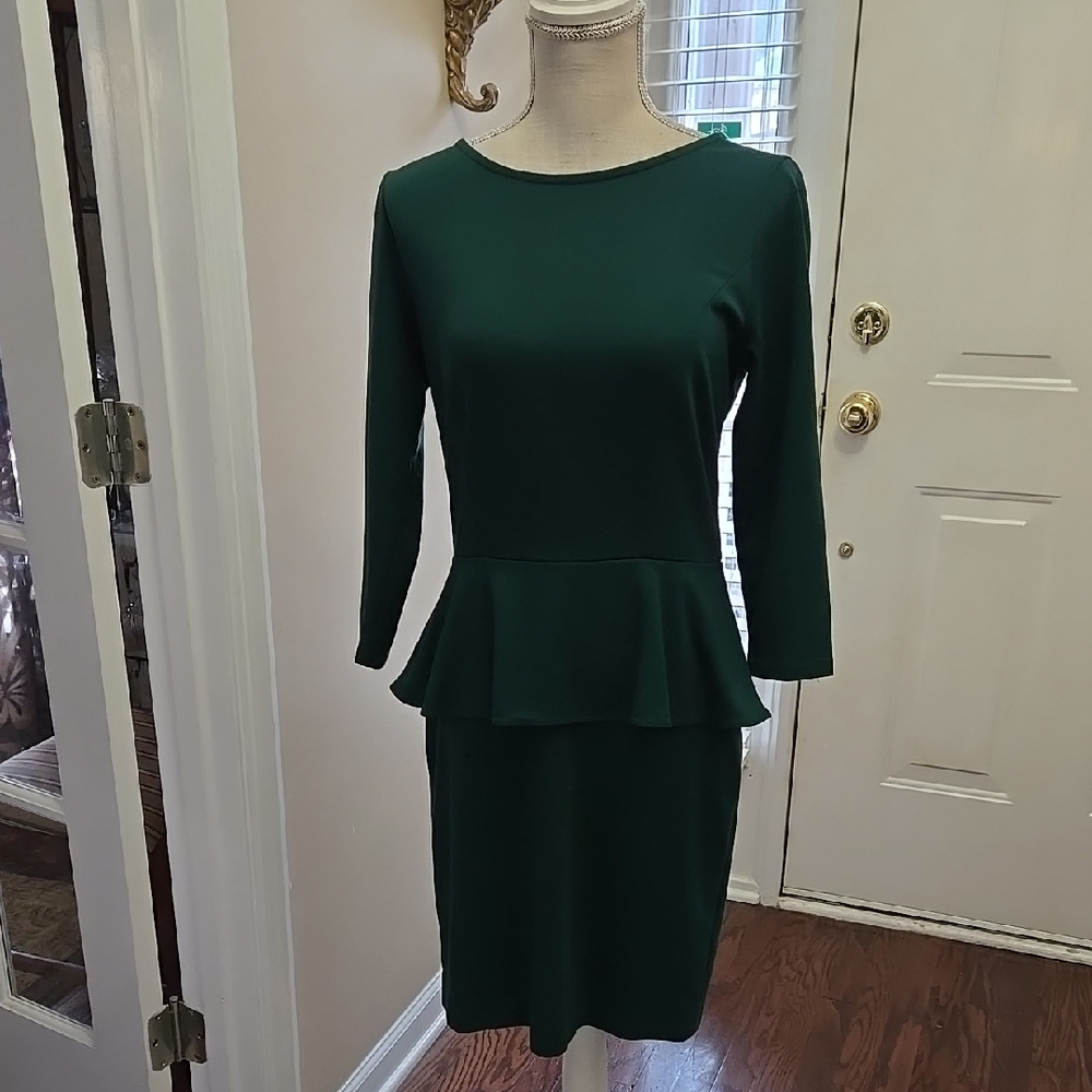 Cremieux Elegant Forest Green Peplum Dress round neck zip back stretch Med EUC